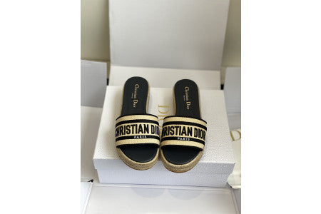 Dior Slides - Tan/Blk