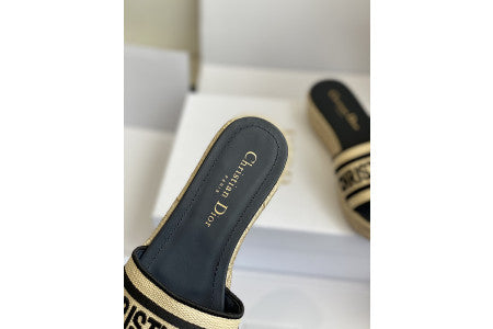 Dior Slides - Tan/Blk