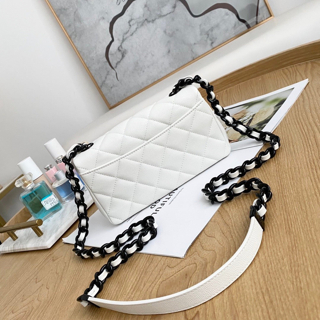 Ivory Noir Quilted Chain Bag