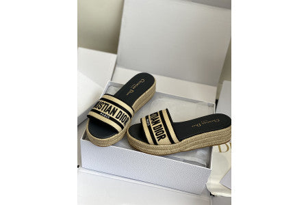 Dior Slides - Tan/Blk